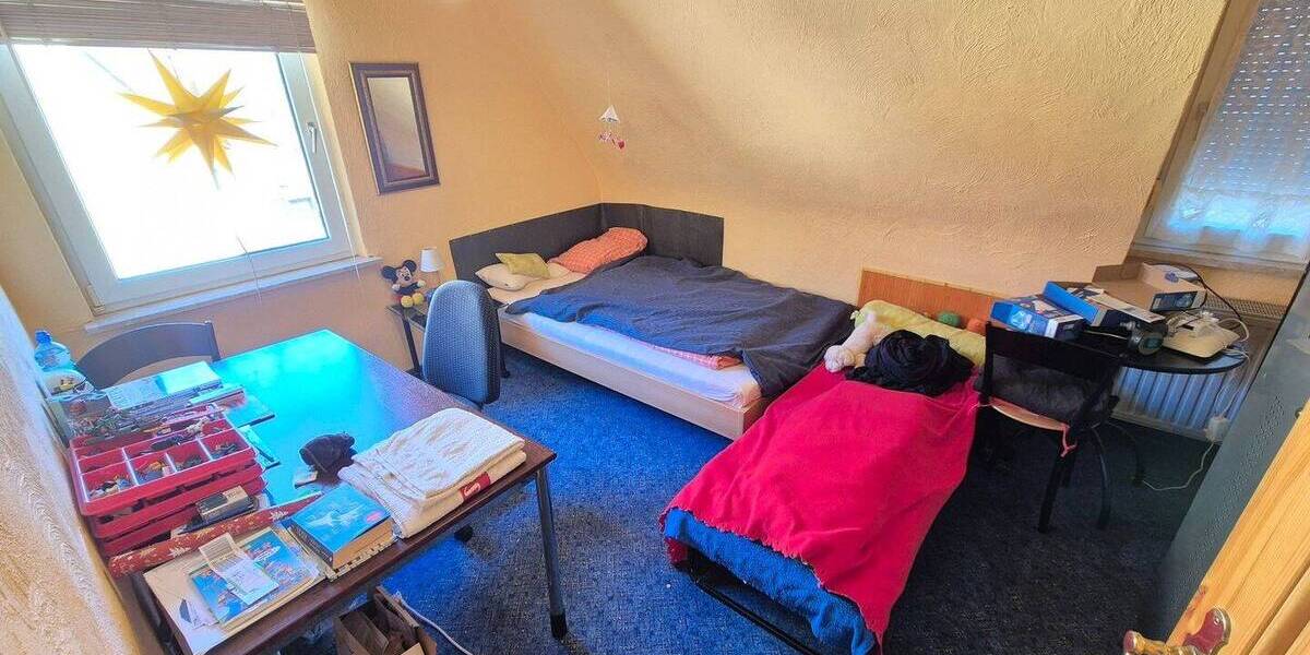 Mehrfamilienhaus, Wohnhaus Sulzthal - 6 Zimmer, 168 m&sup2;, 215.000&euro; | Angebot:26036802