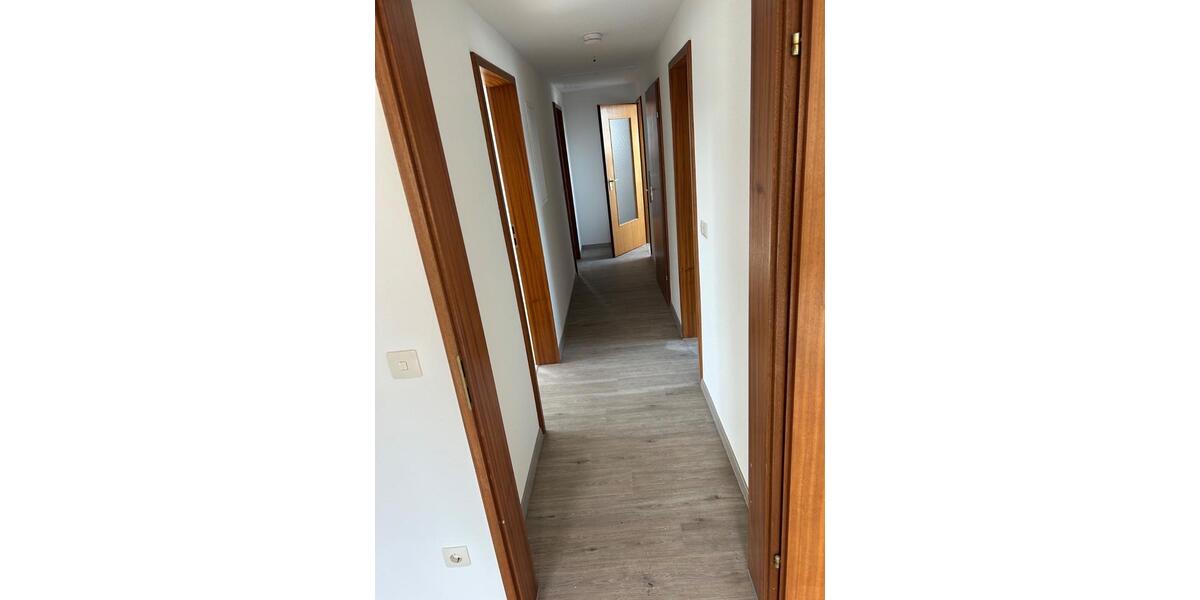 Dachgeschoßwohnung Bad Kissingen - 3 Zimmer, 75 m&sup2;, 630&euro; | Angebot:26039149