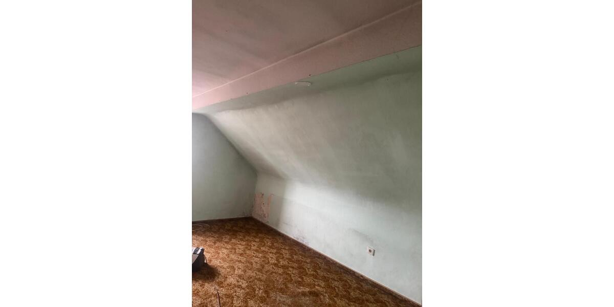 Einfamilienhaus Schweinfurt Haardt - 6 Zimmer, 150 m&sup2;, 170.000&euro; | Angebot:25427986