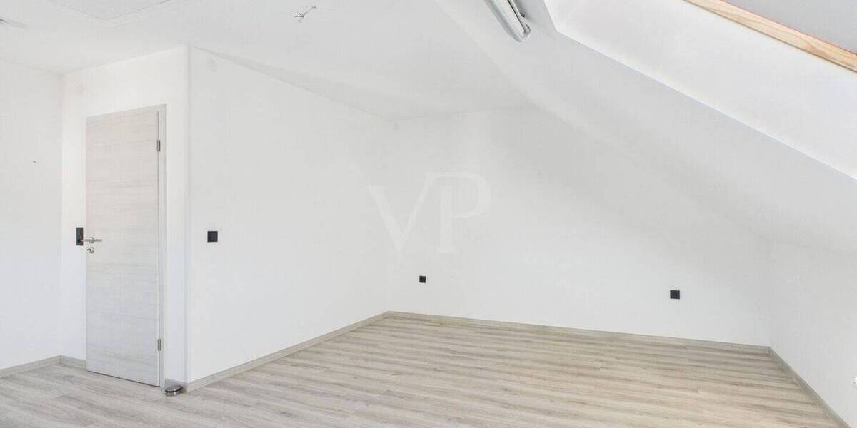 Reihenendhaus Dittelbrunn - 5 Zimmer, 145 m&sup2;, 370.000&euro; | Angebot:26016125