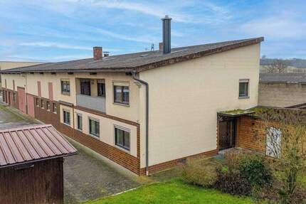 Haus Schwebenried Schwebenried - 8 Zimmer, 209 m&sup2;, 300.000&euro; | Angebot:25997007