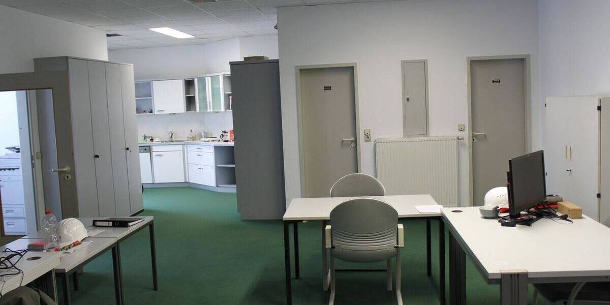 Gewerbeobjekt Schweinfurt Schweinfurt-Süd - 4 Zimmer, 179 m&sup2;, 1.500&euro; | Angebot:25771346