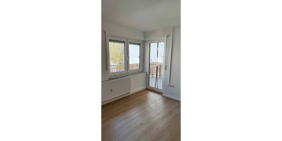 Etagenwohnung Hohenroth - 3 Zimmer, 90 m&sup2;, 675&euro; | Angebot:25844449