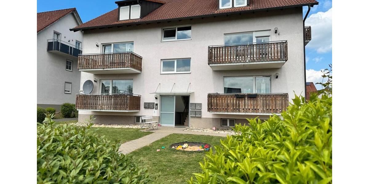 Dachgeschoßwohnung Hofheim in Unterfranken - 3.5 Zimmer, 74 m&sup2;, 695&euro; | Angebot:26535706