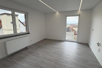 Wohnung Hohenroth - 3.5 Zimmer, 101 m&sup2;, 1.050&euro; | Angebot:26566533