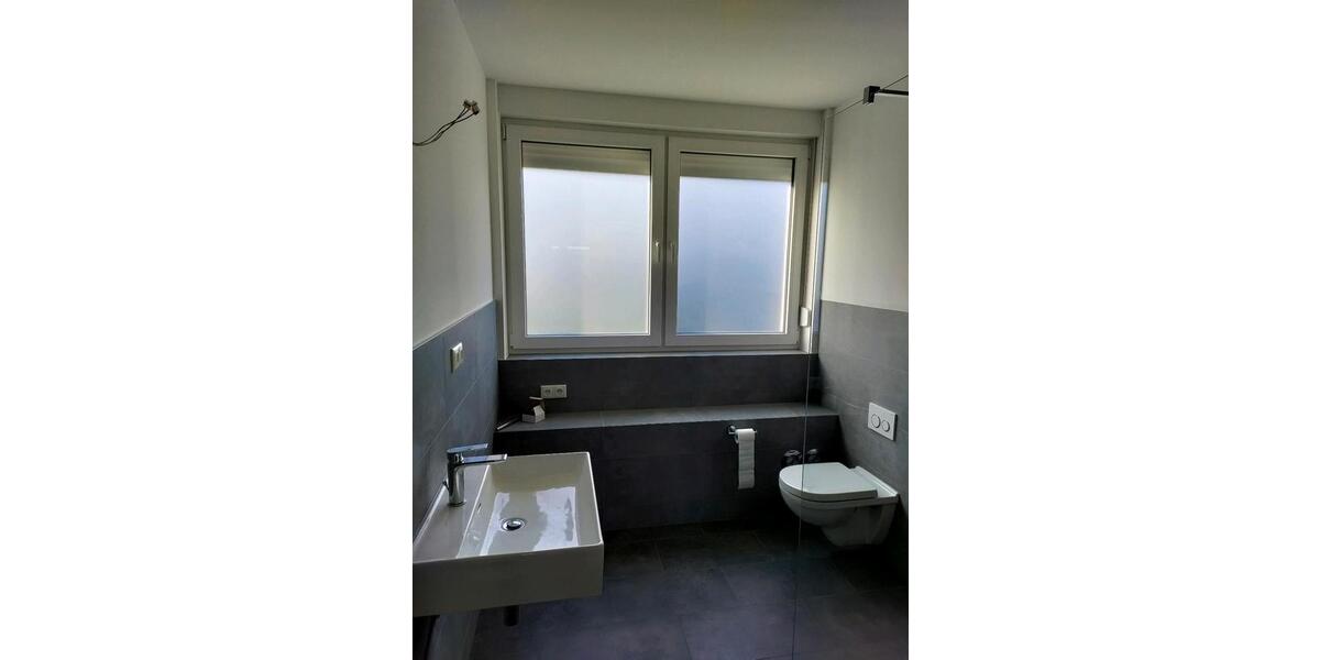 Dachgeschoßwohnung Dettelbach - 2.5 Zimmer, 83 m&sup2;, 950&euro; | Angebot:25516228