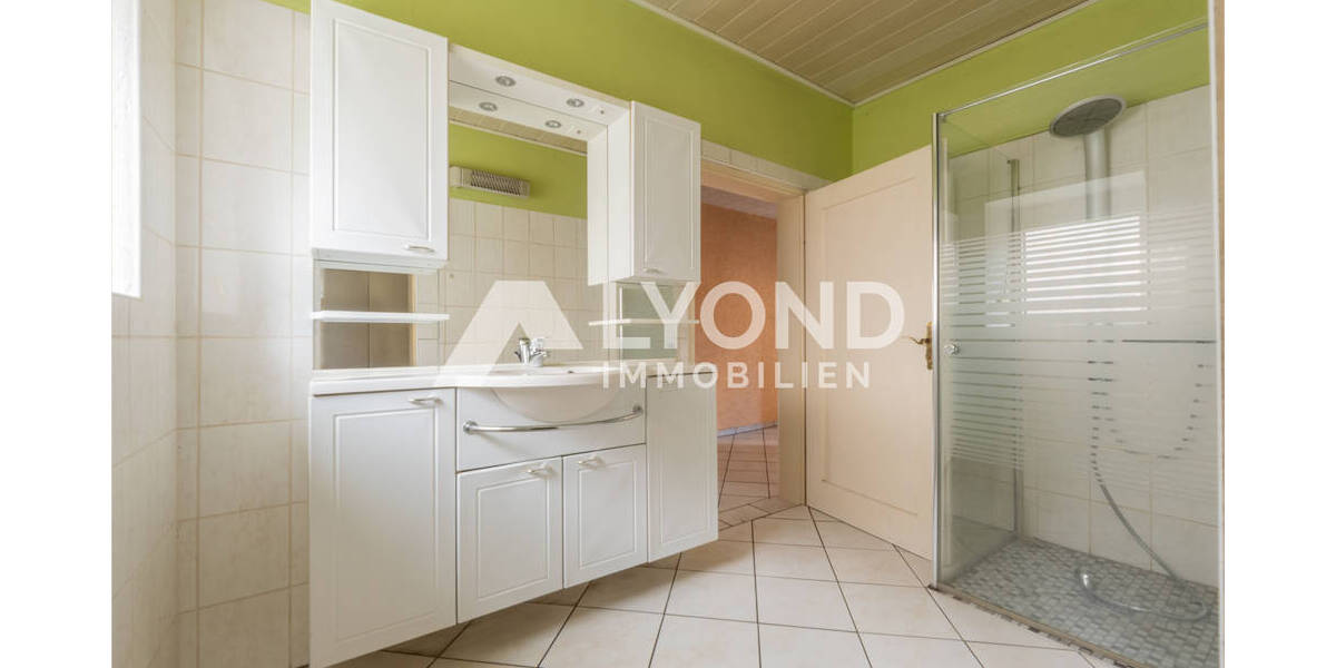 Einfamilienhaus Werneck / Vasbühl Vasbühl - 6 Zimmer, 184 m&sup2;, 190.000&euro; | Angebot:26672590