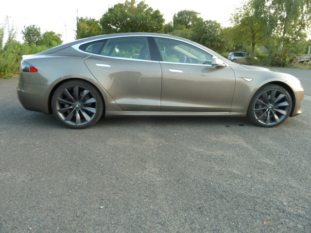Tesla Model S 98.000 km 35.490 &euro; Bergtheim 97241