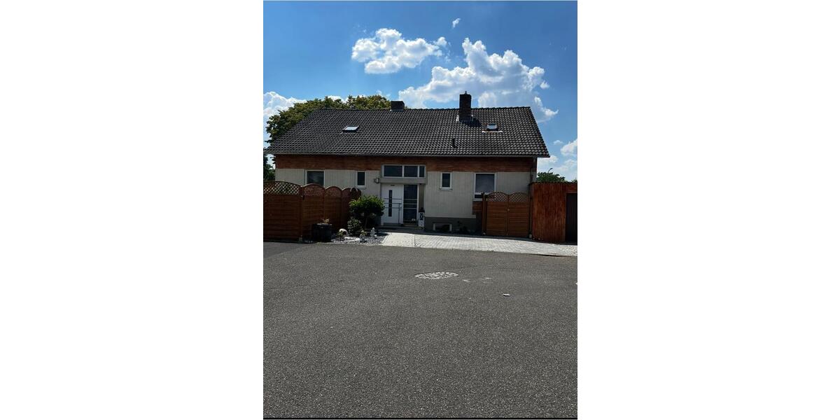 Einfamilienhaus Donnersdorf - 8 Zimmer, 309 m&sup2;, 490.000&euro; | Angebot:25830954