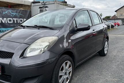 Toyota Yaris 107.654 km 2.550 &euro; THERES 97531