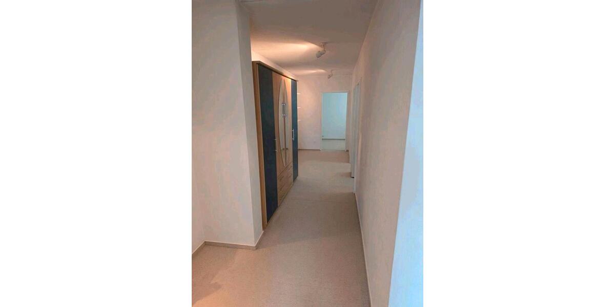 Reihenhaus Hohenroth - 9 Zimmer, 181 m&sup2;, 325.000&euro; | Angebot:26780713