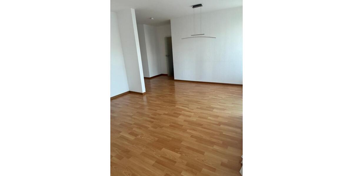 Etagenwohnung Schweinfurt Haardt - 4 Zimmer, 110 m&sup2;, 310.000&euro; | Angebot:25049340