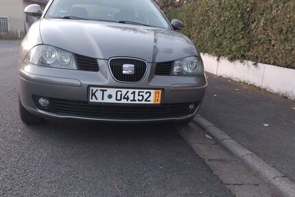 Seat Ibiza 76.466 km 2.350 &euro; Prichsenstadt 97357