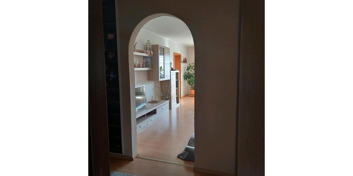 Etagenwohnung Arnstein - 3 Zimmer, 85 m&sup2;, 710&euro; | Angebot:26047313