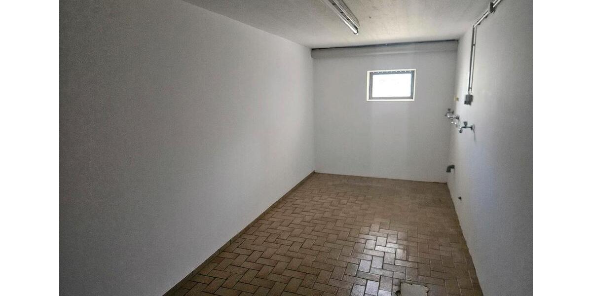 Gewerbeobjekt Schonungen Forst - 30&euro; | Angebot:26645053