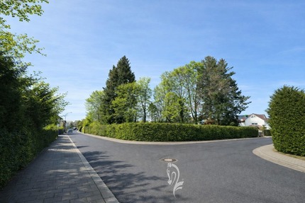 Teilbares Baugrundstück für 2 Einfamilienhäuser oder 2 Doppelhäuser - Grundstück Gerolzhofen | Angebot:27443138