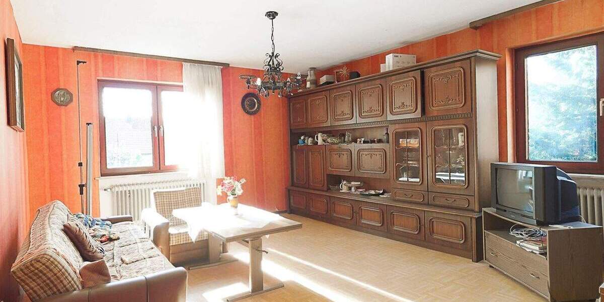 Einfamilienhaus Volkach Eichfeld - 1 Zimmer, 172 m&sup2;, 290.000&euro; | Angebot:25743799