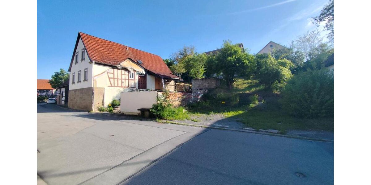 Einfamilienhaus Hofheim in Unterfranken - 3 Zimmer, 125 m&sup2;, 60.000&euro; | Angebot:26051317
