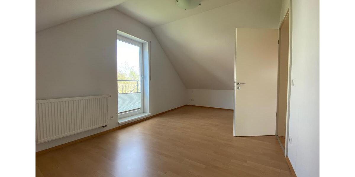 Einfamilienhaus Haßfurt - 6 Zimmer, 177 m&sup2;, 1.650&euro; | Angebot:24333611