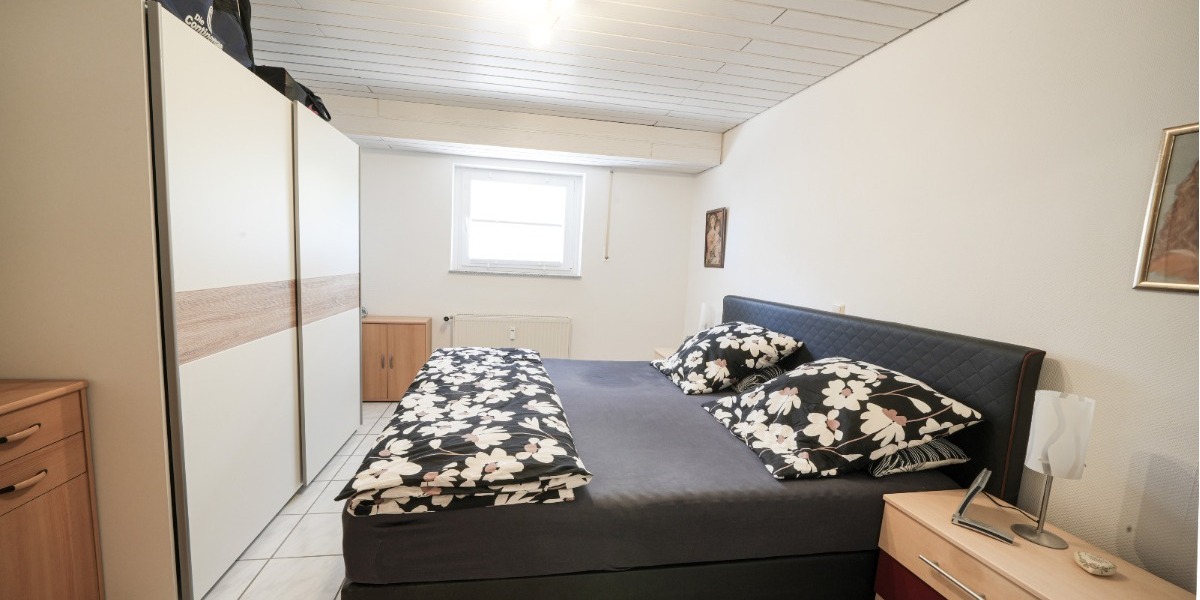 Sehr gepflegtes, freistehendes Mehrfamilien- Generationenhaus, zur Eigennutzung und Kapitalanlage - Mehrfamilienhaus, Wohnhaus Poppenhausen | Angebot:25374817