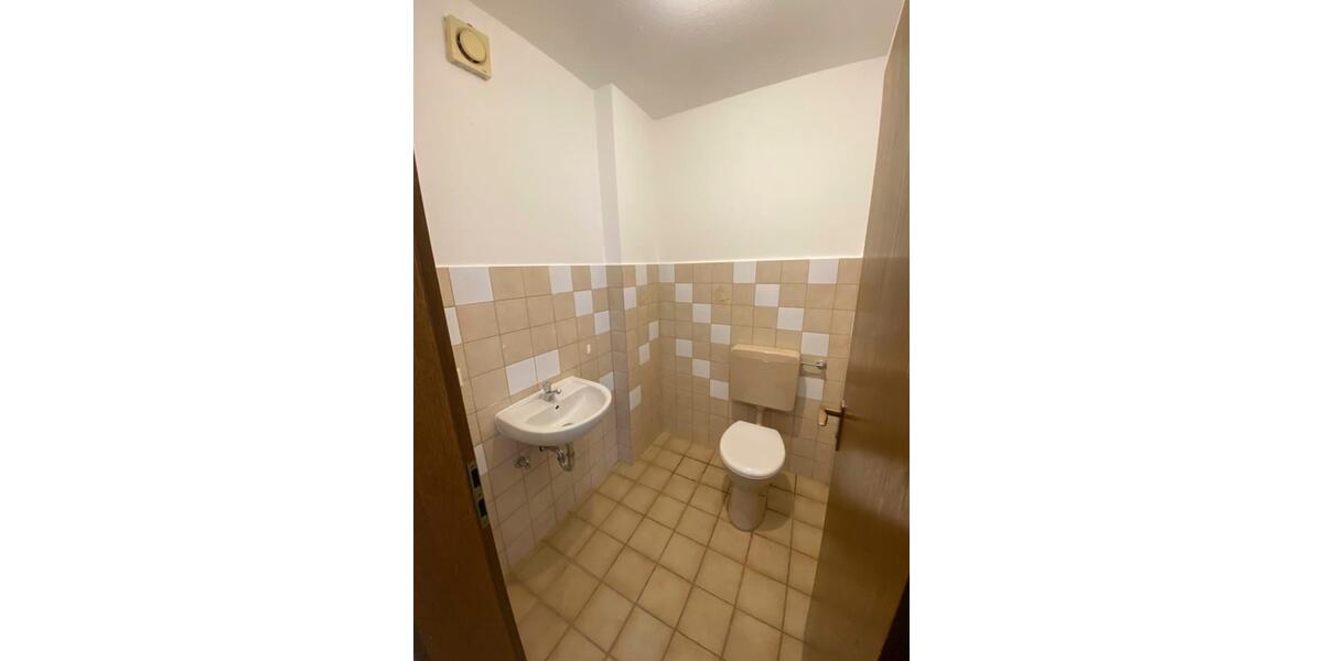 Etagenwohnung Bad Kissingen - 3 Zimmer, 105 m&sup2;, 850&euro; | Angebot:25646987