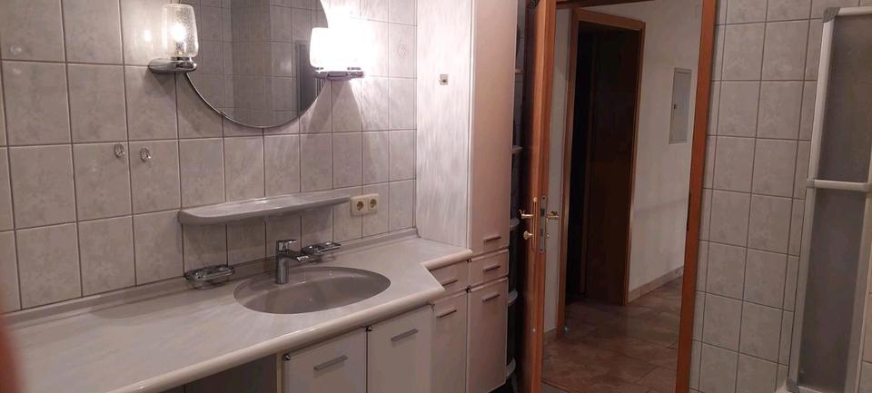 Etagenwohnung Bad Kissingen - 5 Zimmer, 130 m&sup2;, 850&euro; | Angebot:25309067