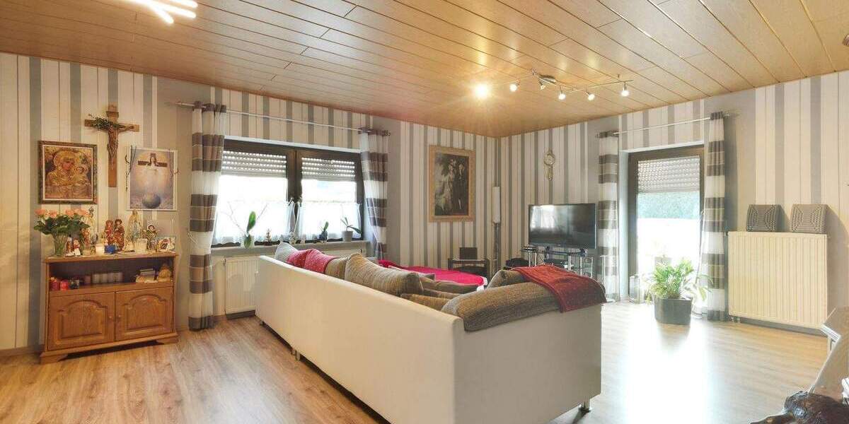 Einfamilienhaus Oberthulba Frankenbrunn - 1 Zimmer, 283 m&sup2;, 470.000&euro; | Angebot:25686652