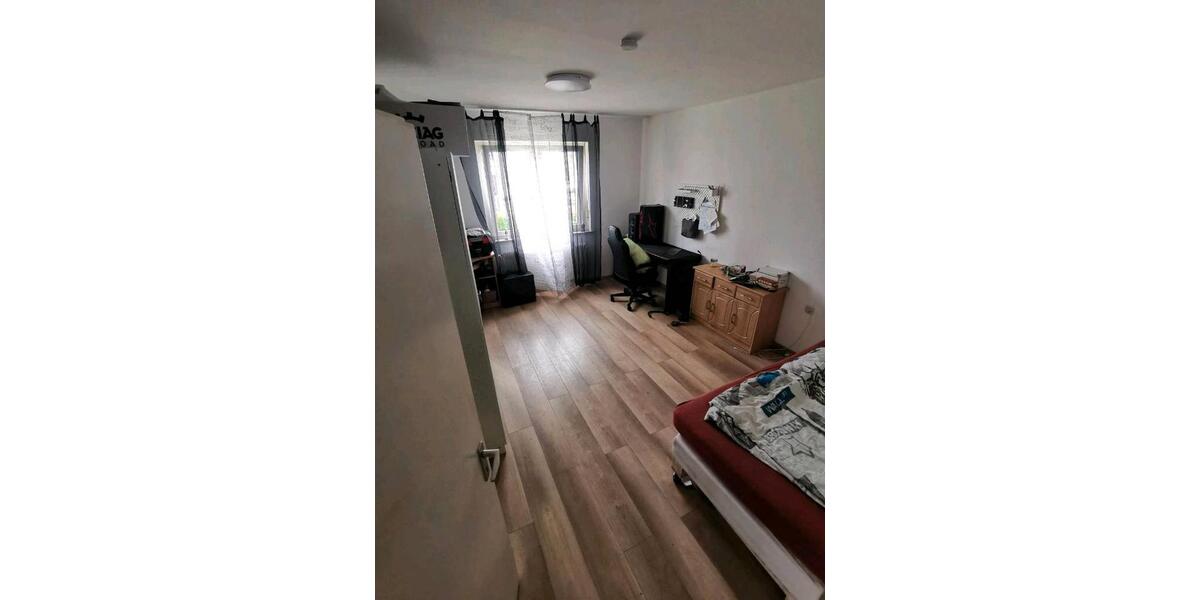Erdgeschoßwohnung Schweinfurt Gartenstadt - 3 Zimmer, 74 m&sup2;, 1.000&euro; | Angebot:26464296