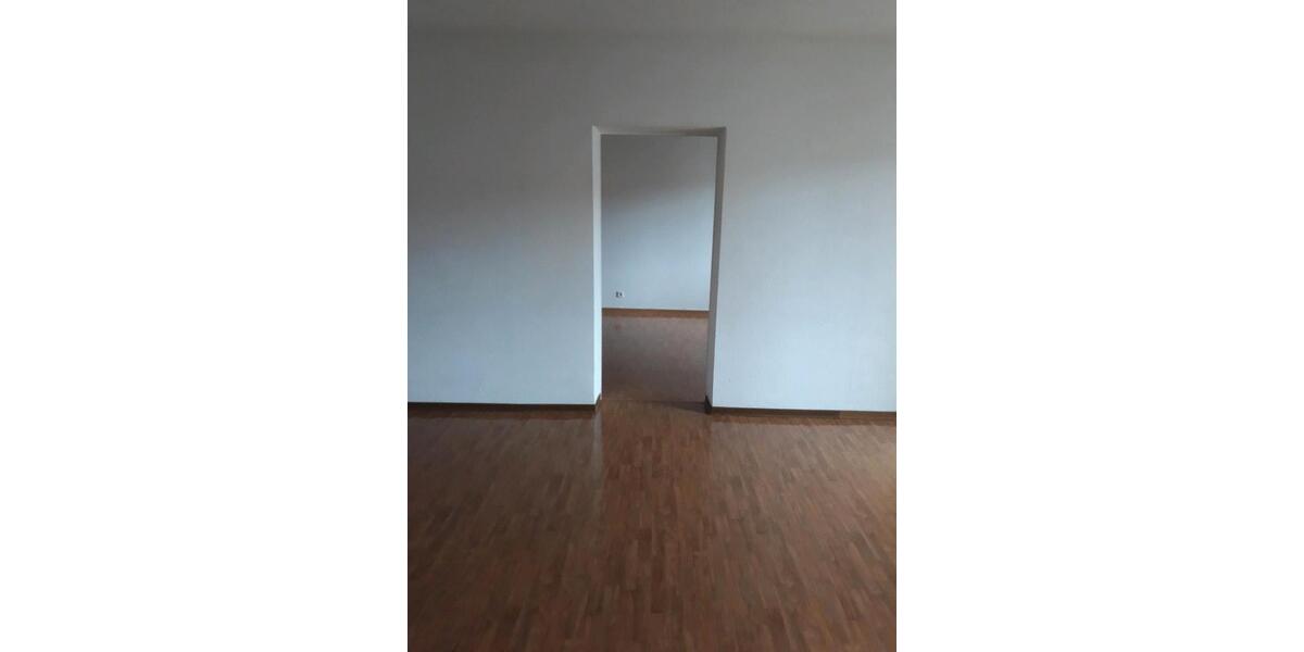 Erdgeschoßwohnung Rimpar - 3 Zimmer, 80 m&sup2;, 880&euro; | Angebot:26039854