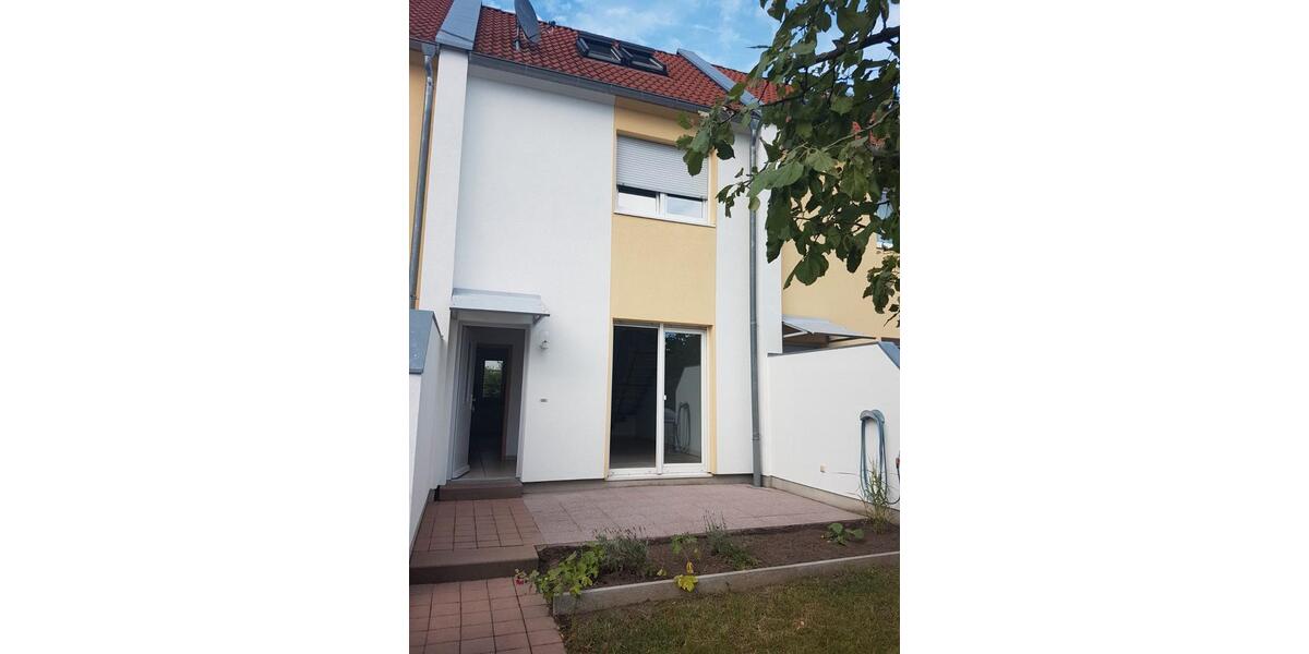 Reihenhaus Haßfurt - 3 Zimmer, 82 m&sup2;, 850&euro; | Angebot:26677318