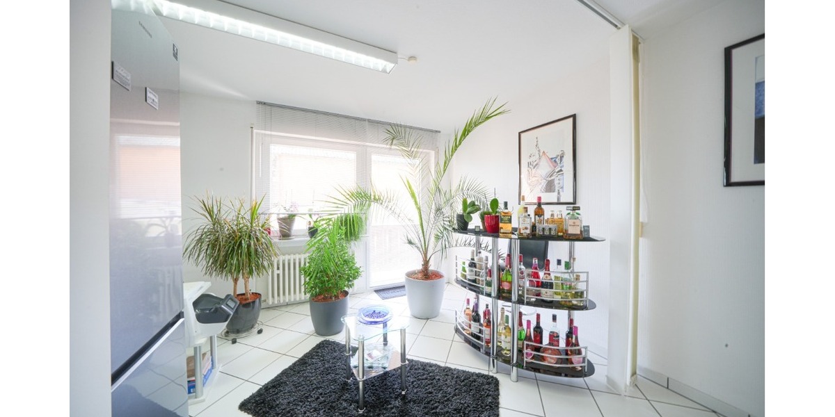 Sehr gepflegtes, freistehendes Mehrfamilien- Generationenhaus, zur Eigennutzung und Kapitalanlage - Mehrfamilienhaus, Wohnhaus Poppenhausen | Angebot:25374817