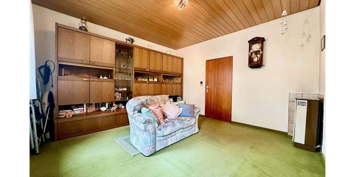 Einfamilienhaus Werneck - 4 Zimmer, 104 m&sup2;, 159.000&euro; | Angebot:25698503