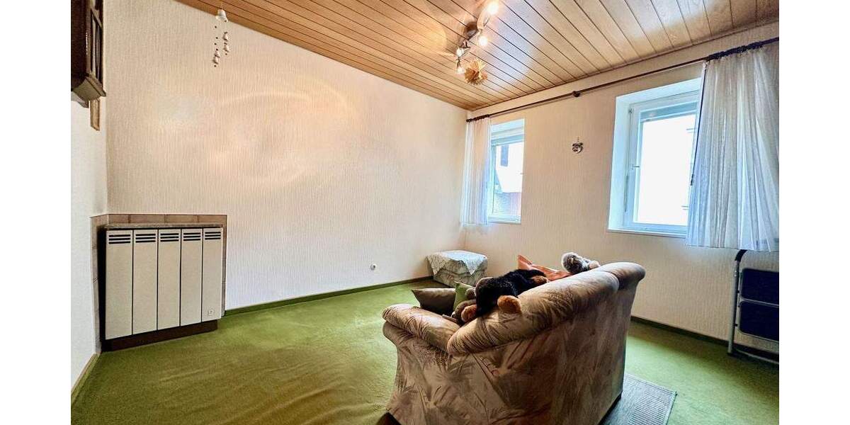 Einfamilienhaus Werneck - 4 Zimmer, 104 m&sup2;, 159.000&euro; | Angebot:25698503