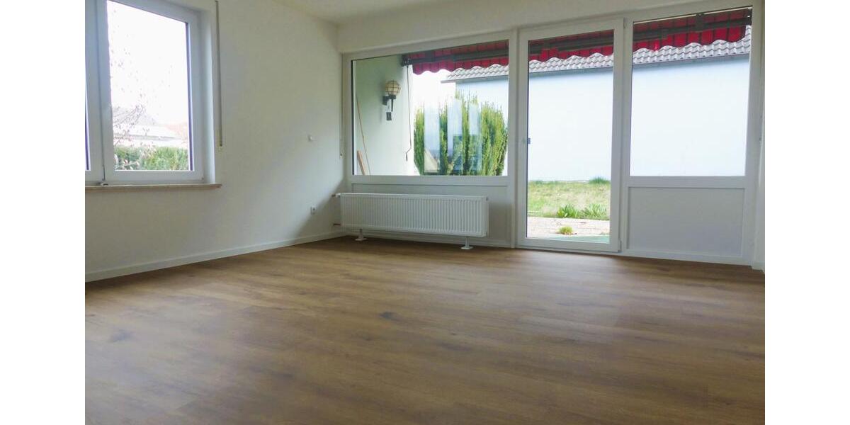 Mehrfamilienhaus, Wohnhaus Schwanfeld - 8 Zimmer, 200 m&sup2;, 425.000&euro; | Angebot:25921064