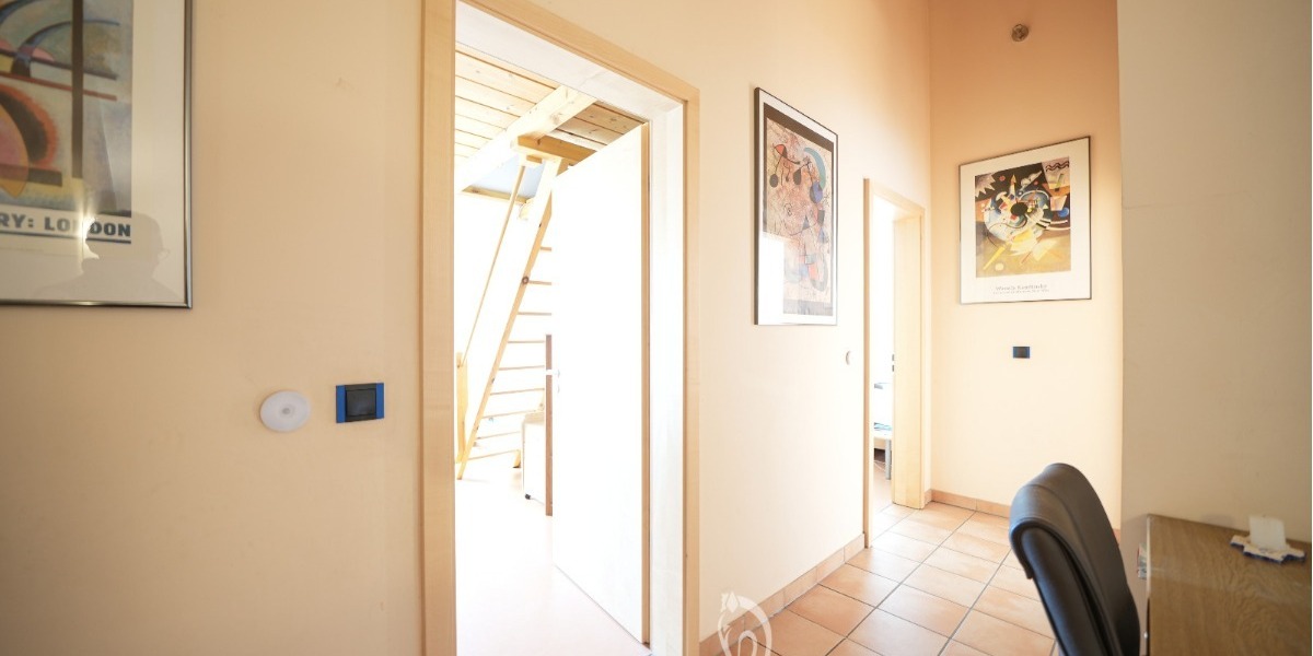 Traumhaftes Ensemble: Energieeffizientes (A) Einfamilienhaus mit Büro, großem Innenhof & Garten - Mehrfamilienhaus, Wohnhaus Fahr Fahr | Angebot:25907599