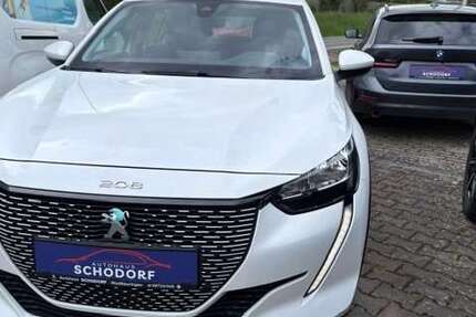 Peugeot 208 14.402 km 15.380 &euro; Stadtlauringen 97488