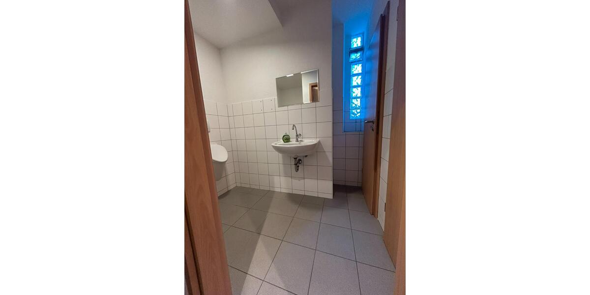 Erdgeschoßwohnung Schweinfurt Gartenstadt - 1 Zimmer, 11 m&sup2;, 420&euro; | Angebot:26312151