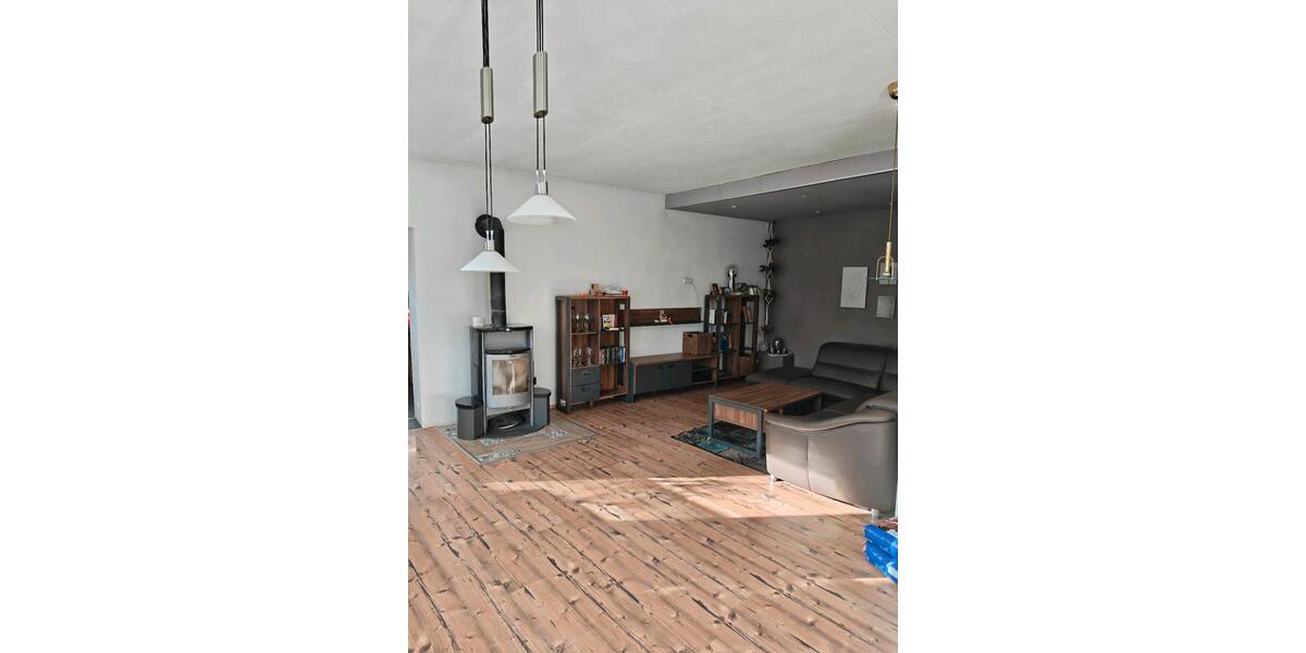 Mehrfamilienhaus, Wohnhaus Bundorf - 9 Zimmer, 250 m&sup2;, 250.000&euro; | Angebot:25891847