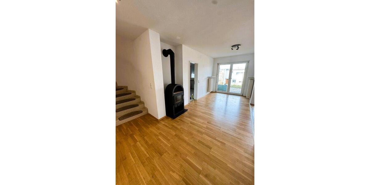 Maisonettenwohnung Maßbach - 5 Zimmer, 146 m&sup2;, 1.250&euro; | Angebot:25965571