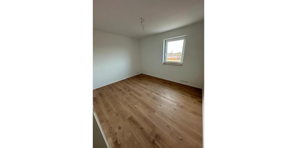 Etagenwohnung Wiesentheid - 5 Zimmer, 110 m&sup2;, 1.250&euro; | Angebot:26030583
