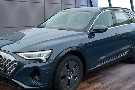 Audi Q8 e-tron 51.190 km 49.830 &euro; Schweinfurt 97424