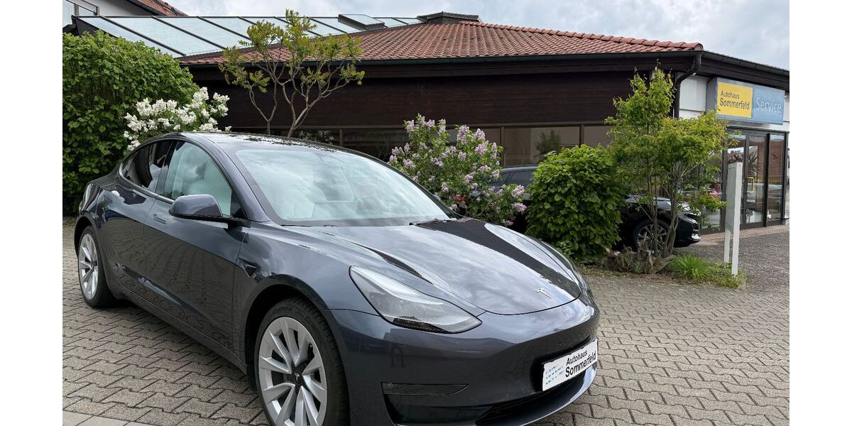 Tesla Model 3 66.070 km 31.900 &euro; Maßbach/Poppenlauer 97711