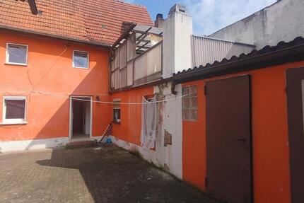 Haus Geldersheim - 9 Zimmer, 180 m&sup2;, 149.000&euro; | Angebot:27014385