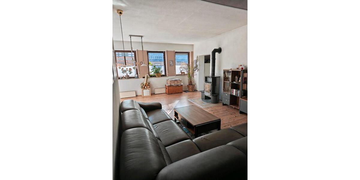 Mehrfamilienhaus, Wohnhaus Bundorf - 9 Zimmer, 250 m&sup2;, 250.000&euro; | Angebot:25891847