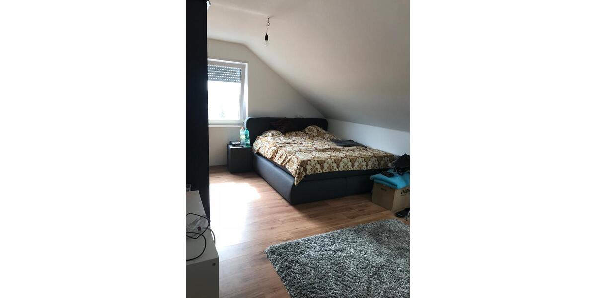 Dachgeschoßwohnung Rimpar - 3 Zimmer, 80 m&sup2;, 720&euro; | Angebot:25086684