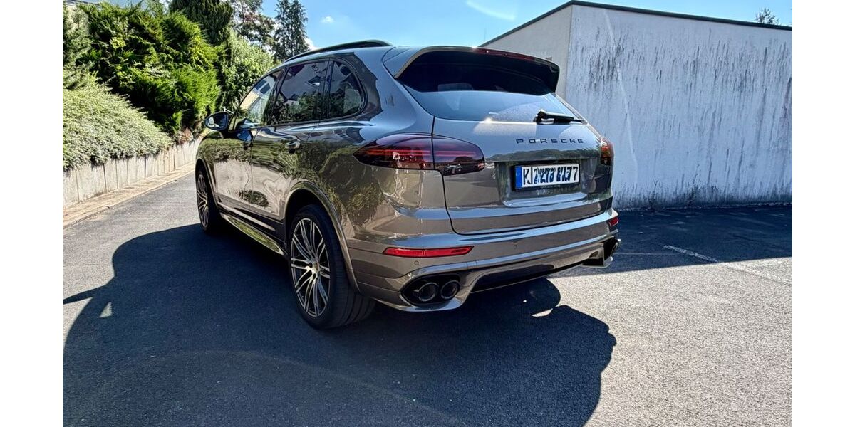 Porsche Cayenne 70.300 km 53.500 &euro; Bad Kissingen 97688