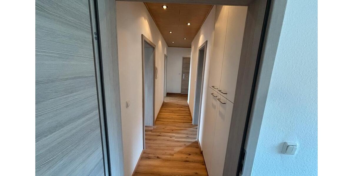Etagenwohnung Haßfurt - 3 Zimmer, 77 m&sup2;, 750&euro; | Angebot:25993789