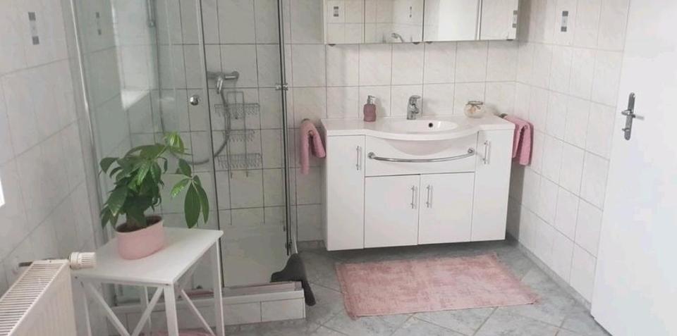 Erdgeschoßwohnung Volkach - 2 Zimmer, 70 m&sup2;, 750&euro; | Angebot:25422517