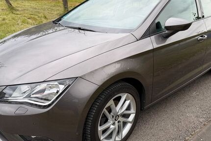 Seat Leon 74.563 km 11.680 &euro; Werneck 97440