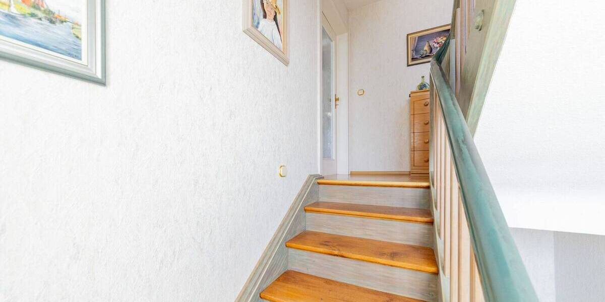 Reihenmittelhaus Sennfeld - 4 Zimmer, 115 m&sup2;, 279.990&euro; | Angebot:25768699